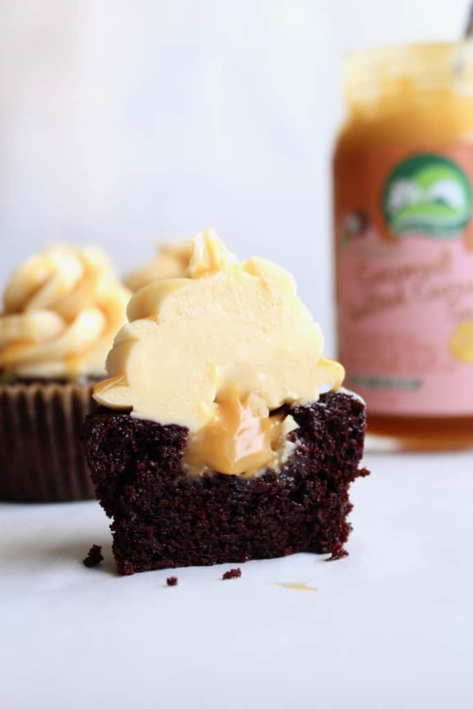 Look at that caramel oozing out of the moist cake! Yummmm!